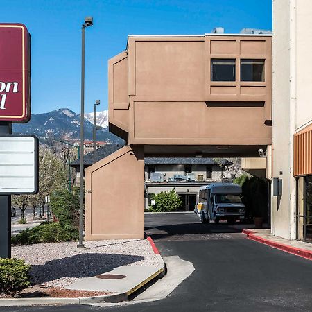 Clarion Hotel & Conference Center Colorado Springs Bagian luar foto