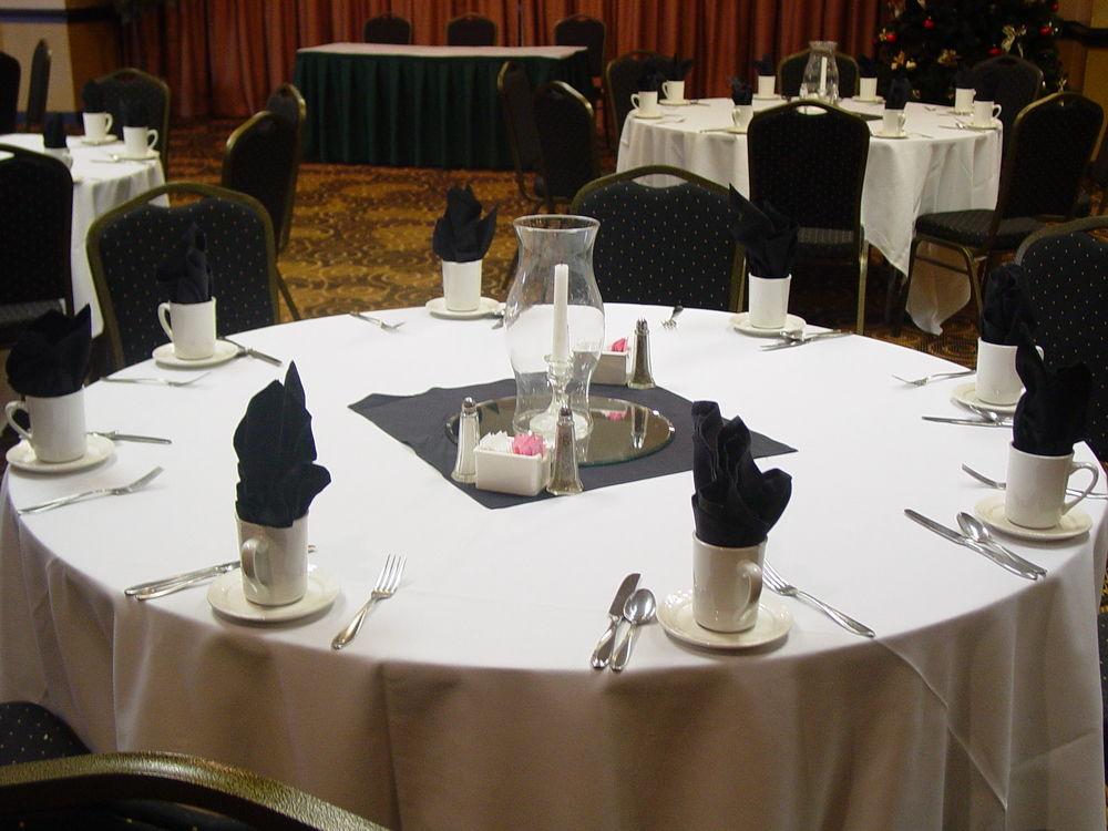 Clarion Hotel & Conference Center Colorado Springs Bagian luar foto