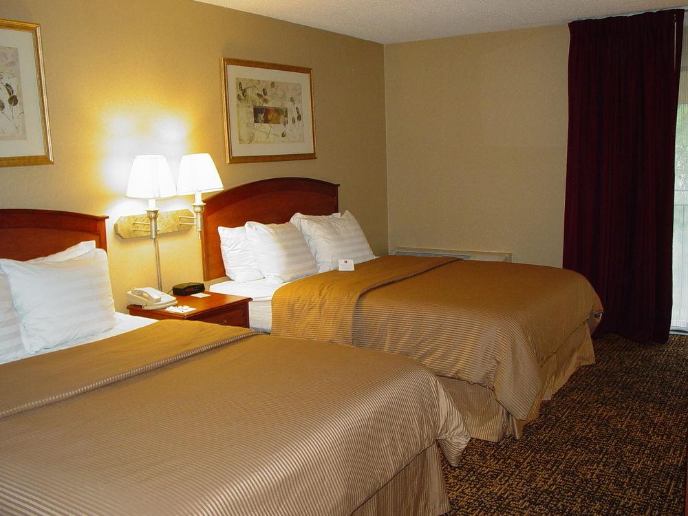 Clarion Hotel & Conference Center Colorado Springs Bagian luar foto