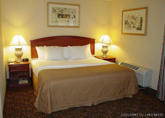 Clarion Hotel & Conference Center Colorado Springs Ruang foto