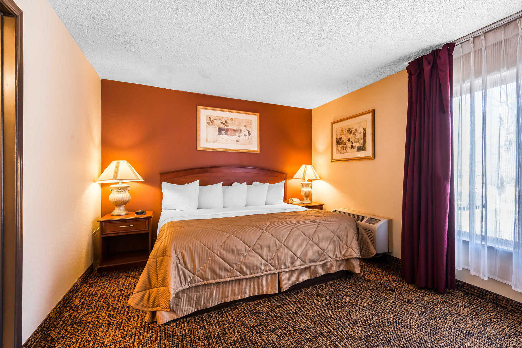 Clarion Hotel & Conference Center Colorado Springs Ruang foto