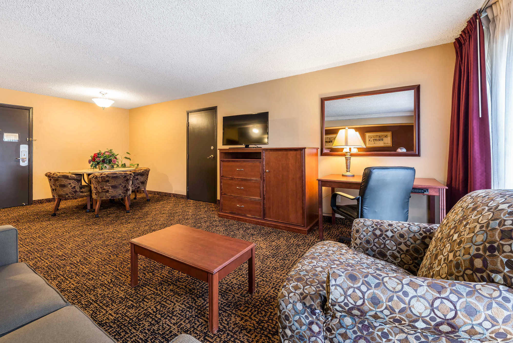 Clarion Hotel & Conference Center Colorado Springs Ruang foto