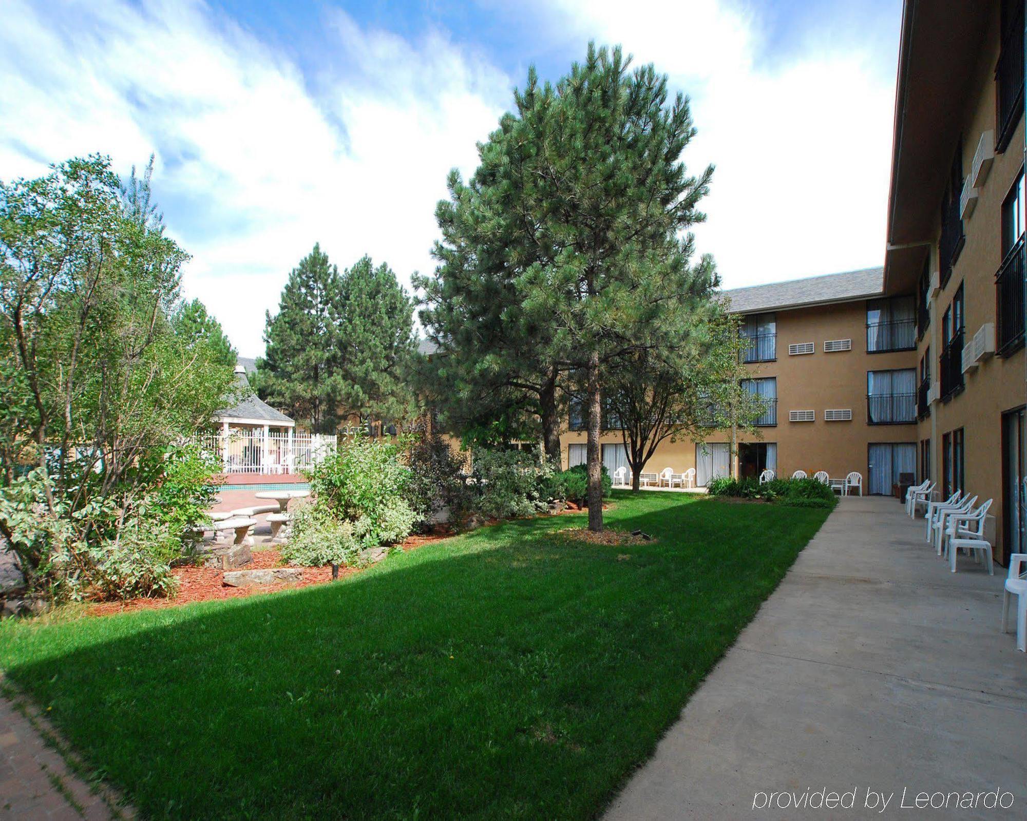 Clarion Hotel & Conference Center Colorado Springs Bagian luar foto