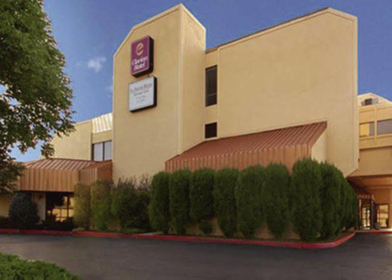 Clarion Hotel & Conference Center Colorado Springs Bagian luar foto